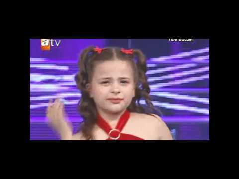 Berna Karagözoğlu   Ellerini Çekip Benden  by Mostafa Khalifa