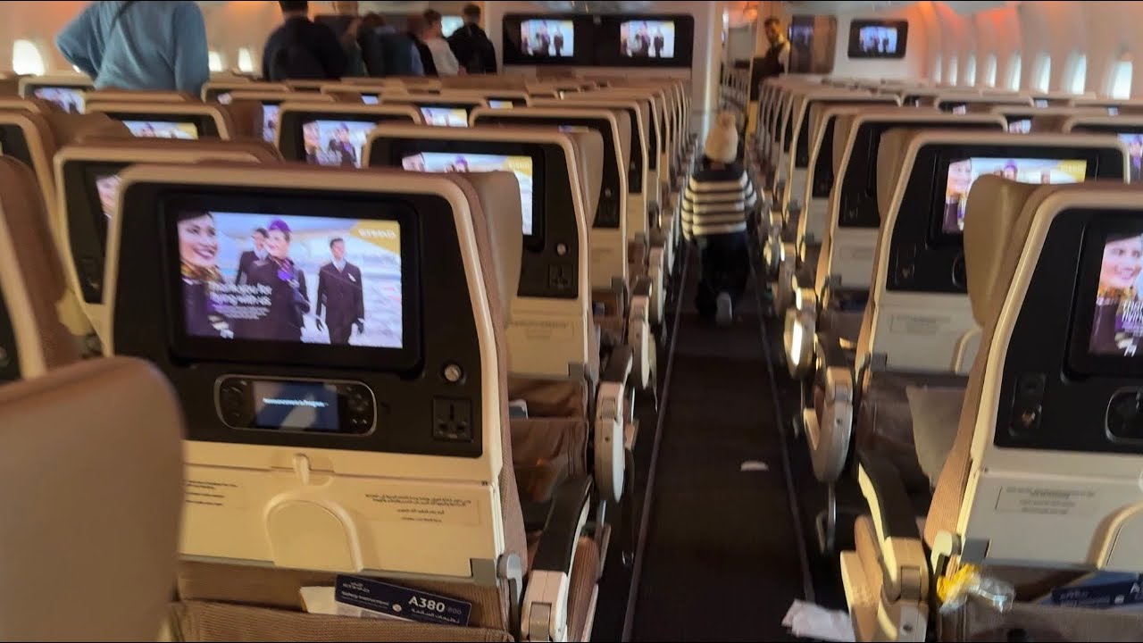 দীর্ঘ দুই বছর পর India 🇮🇳#London Heathrow ✈️ Abudhabi ✈️Kolkata #etihadairways #uktoindia #vacation 