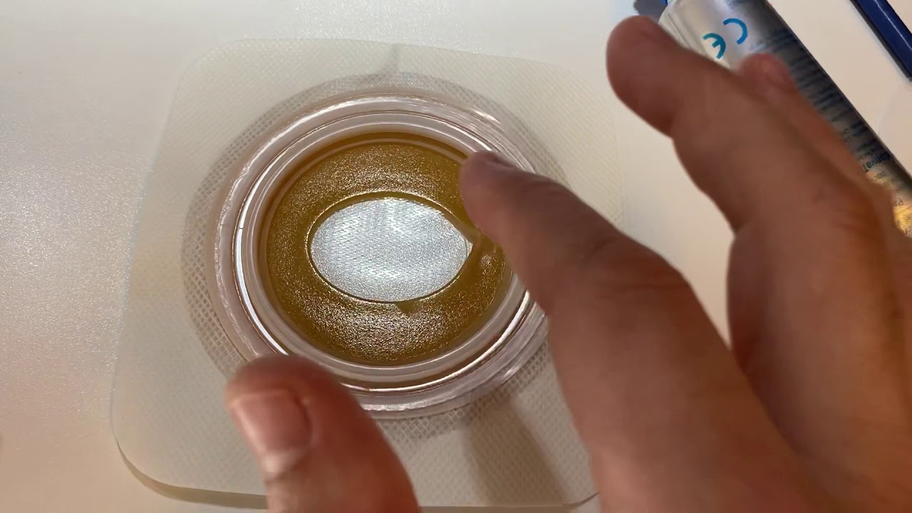 Troca de bolsa de colostomia materiais