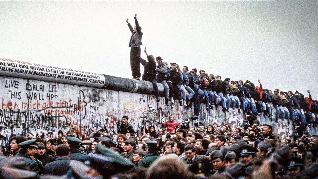 THE BERLIN WALL YouTube