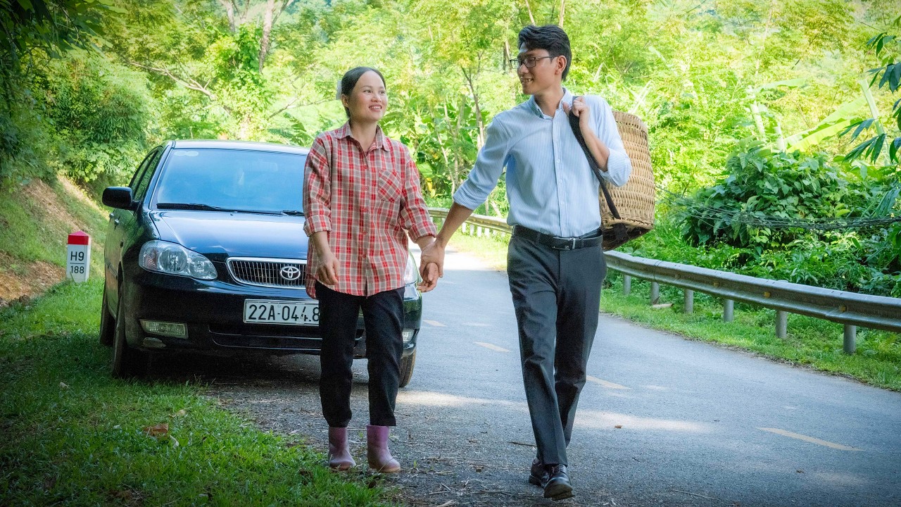 CEO Tony and Thuong are happy together after all the turmoil — But will their love truly last?