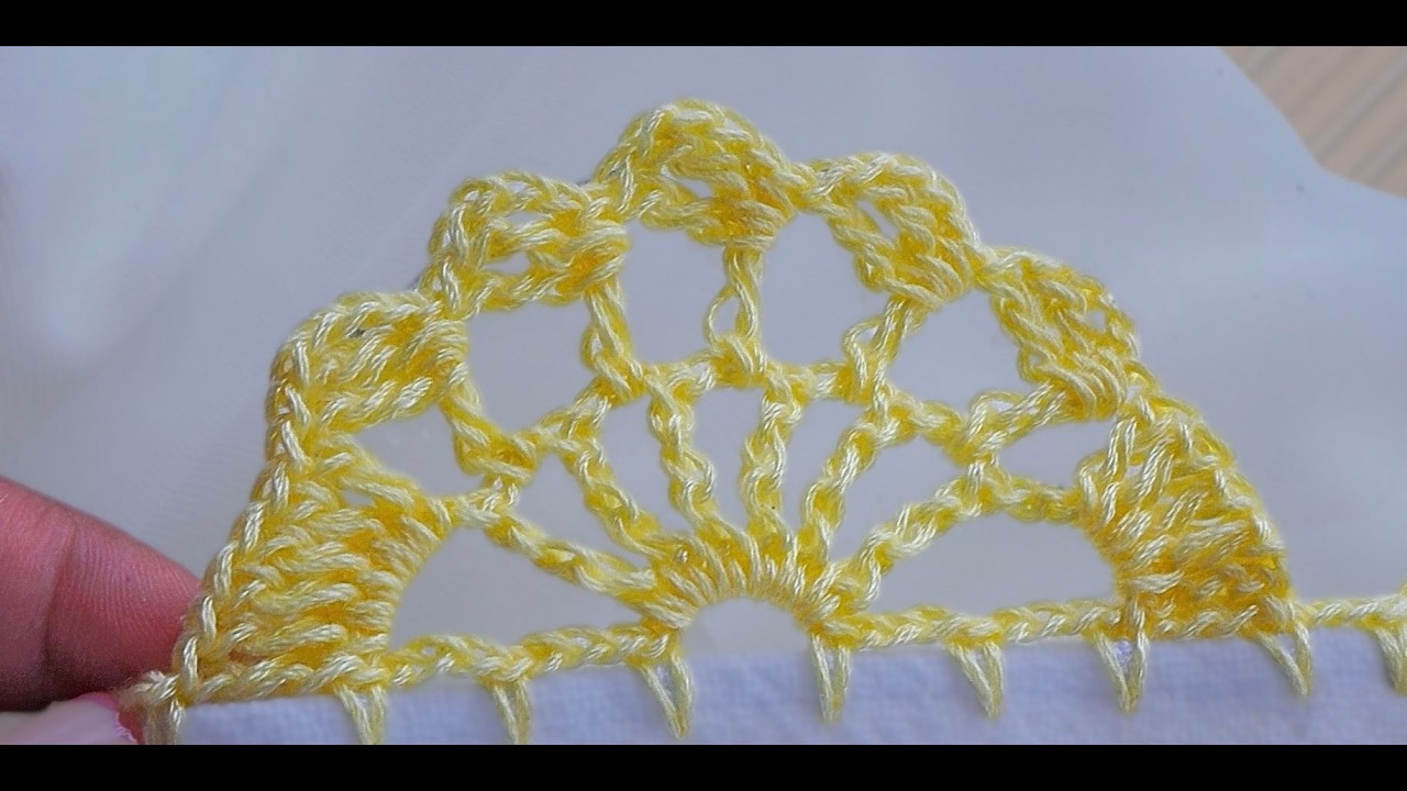 Toque Dorado: Puntilla de una Vuelta para Embellecer Servilletas y Manteles