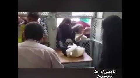مخبز في صنعاء يوزع خبز مجانا لنية الشيخ صباح رحمه الله