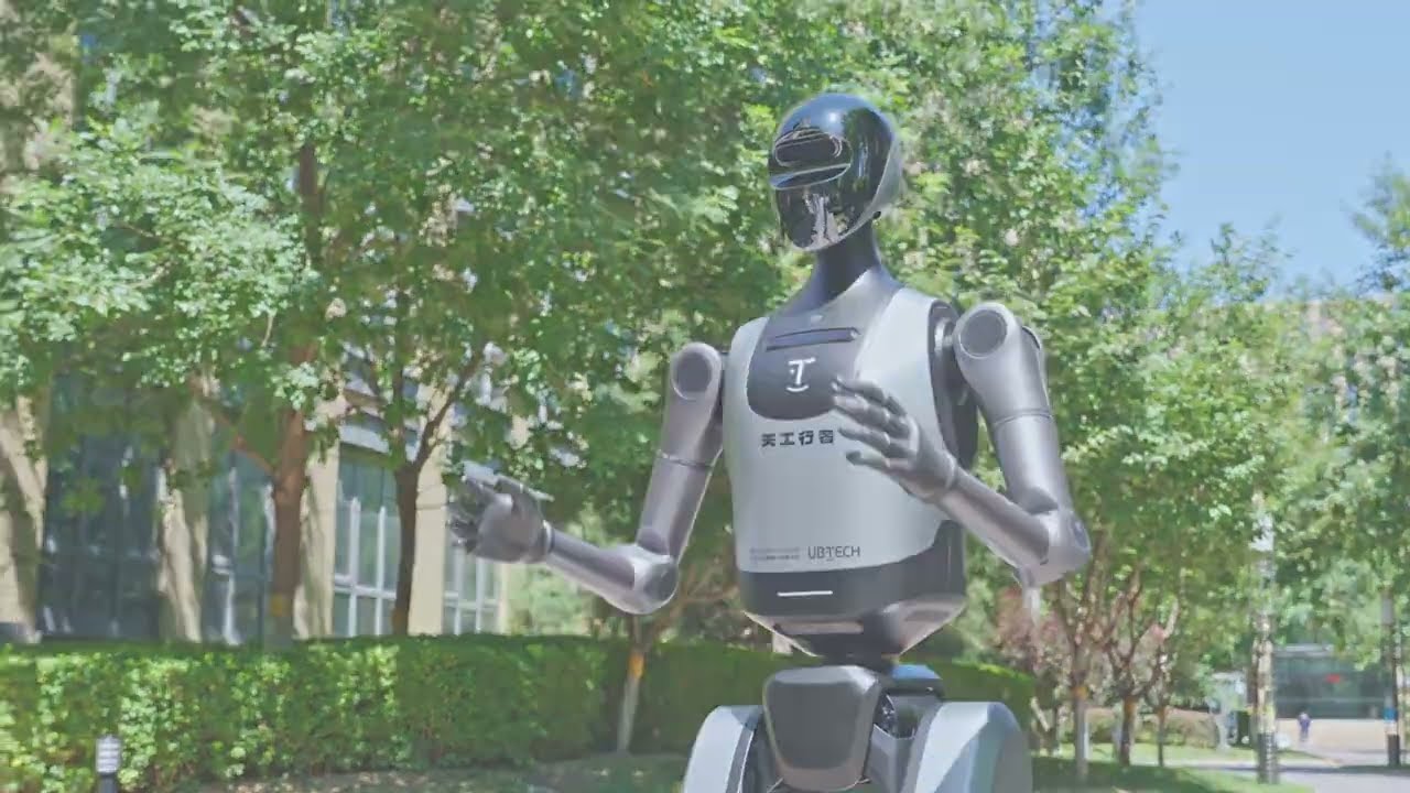 Ubtech ヒューマノイドロボット Walker E Voice & Vision - RobotShop