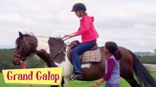 Grand Galop - Épisode 22 à 24 | Le Journal intime de Lisa/La grande compétition/Silence, on chuchote screenshot 5