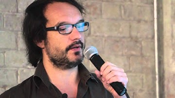 David McCandless: Information is Beautiful