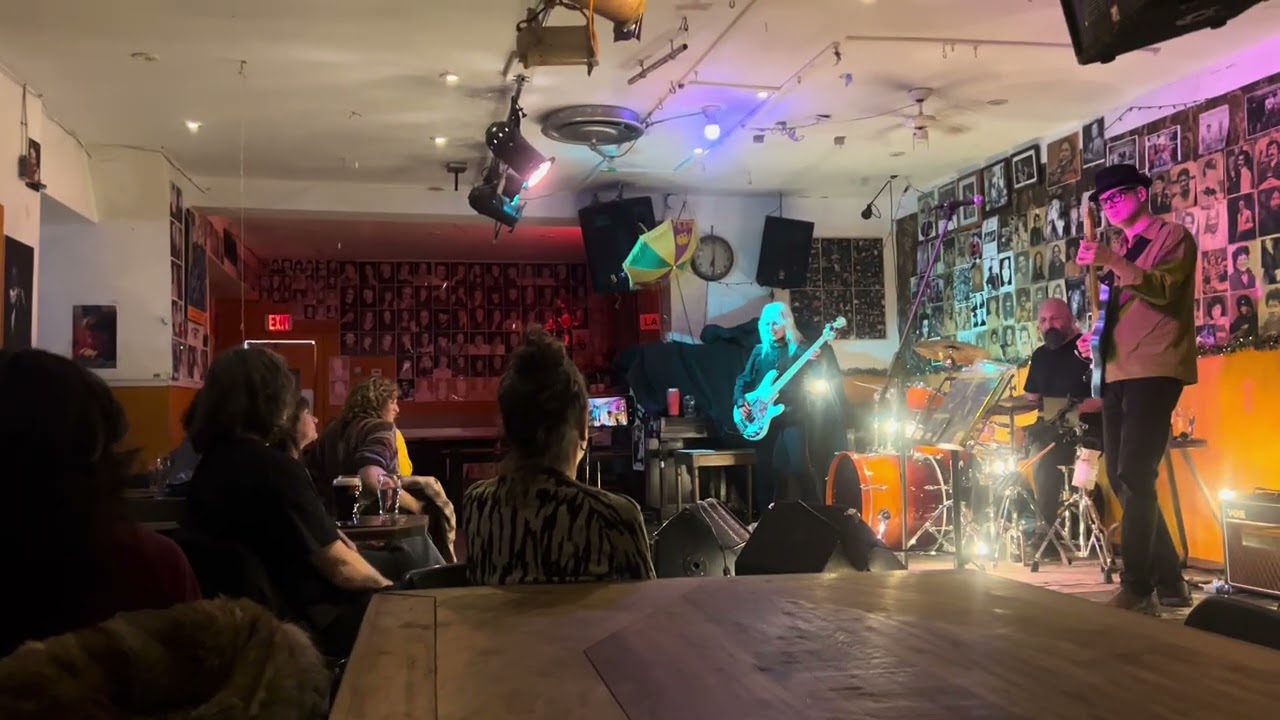 Chairmen Of The Boards @ Grossmans Tavern