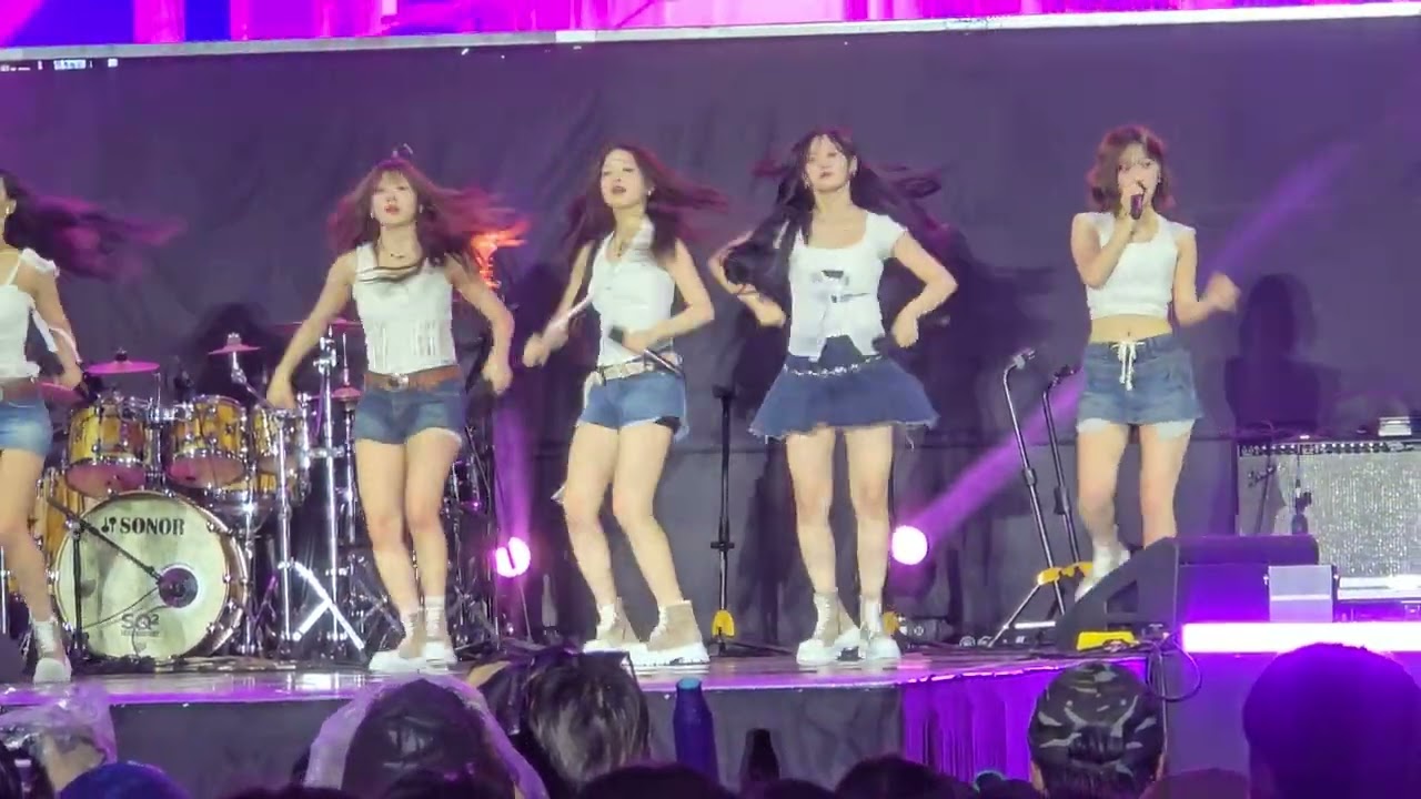 RESCENE (리센느) - Deja Vu + LOVE ATTACK.안산 여르미오 워터밤 물축제 공연. 퓰영상 입니다.