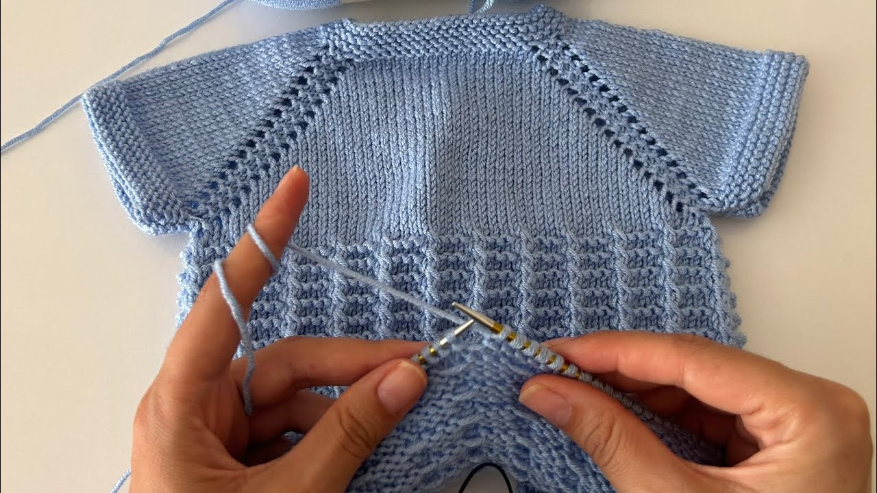 YAPIMI KOLAY ÇOK ŞIK YAKADAN BAŞLAMA BEBEK YELEĞİ BAŞTAN SONA ANLATIMI💙#knittingdesignforbaby #örgü