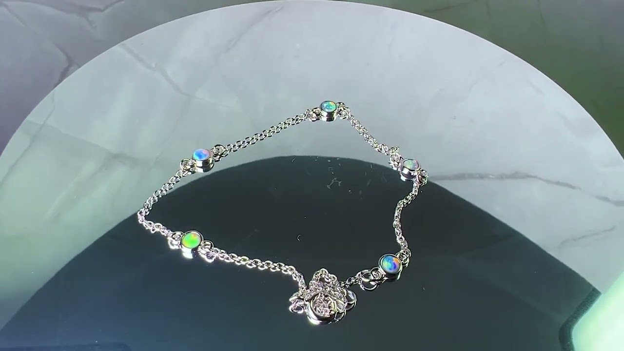 🌟 Take Home a Piece of Australia: Crystal Opal Bracelet from Sydney Opera House! 🌟