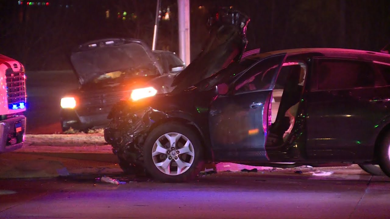 Two people hurt after multi-vehicle crash in southeast Oklahoma City ...
