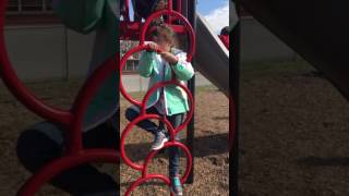 1st graders take Mannequin challenge