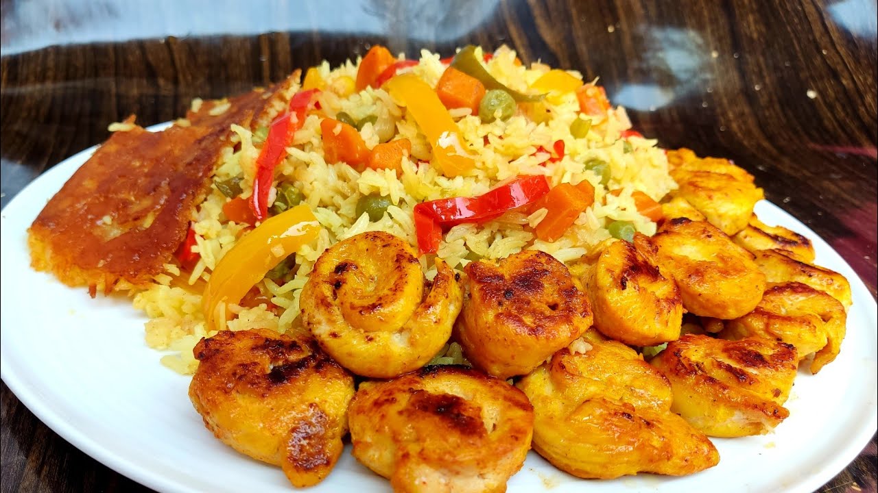 Cooking the chicken and rice in this way gives the most DELICIOUS taste!😋