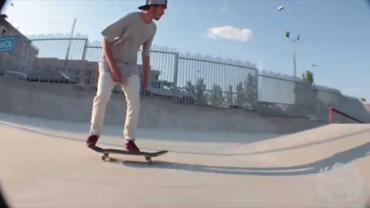 Unos Trucos De Ale Cabrera En El Skatepark De Ronda M laga YouTube