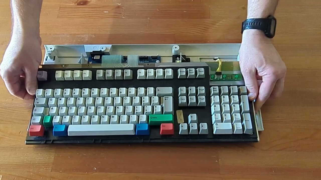 "IBM Model M" keyboard Modding with Solenoid