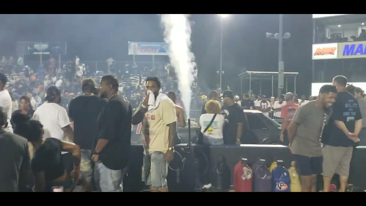 SQUIRREL MASTER VS BAD COUPE