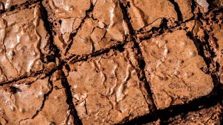 The Biggest Mistakes Everyone Makes When Baking Brownies screenshot 3