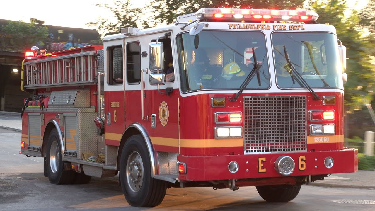 Philadelphia Fire Department Engine 6 Responding