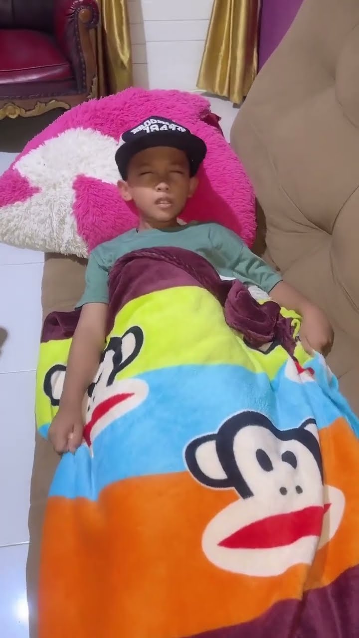 Vidio kocak dan gokil @nyaikembang1nyaikembang1 /akibat sering main di rawa?