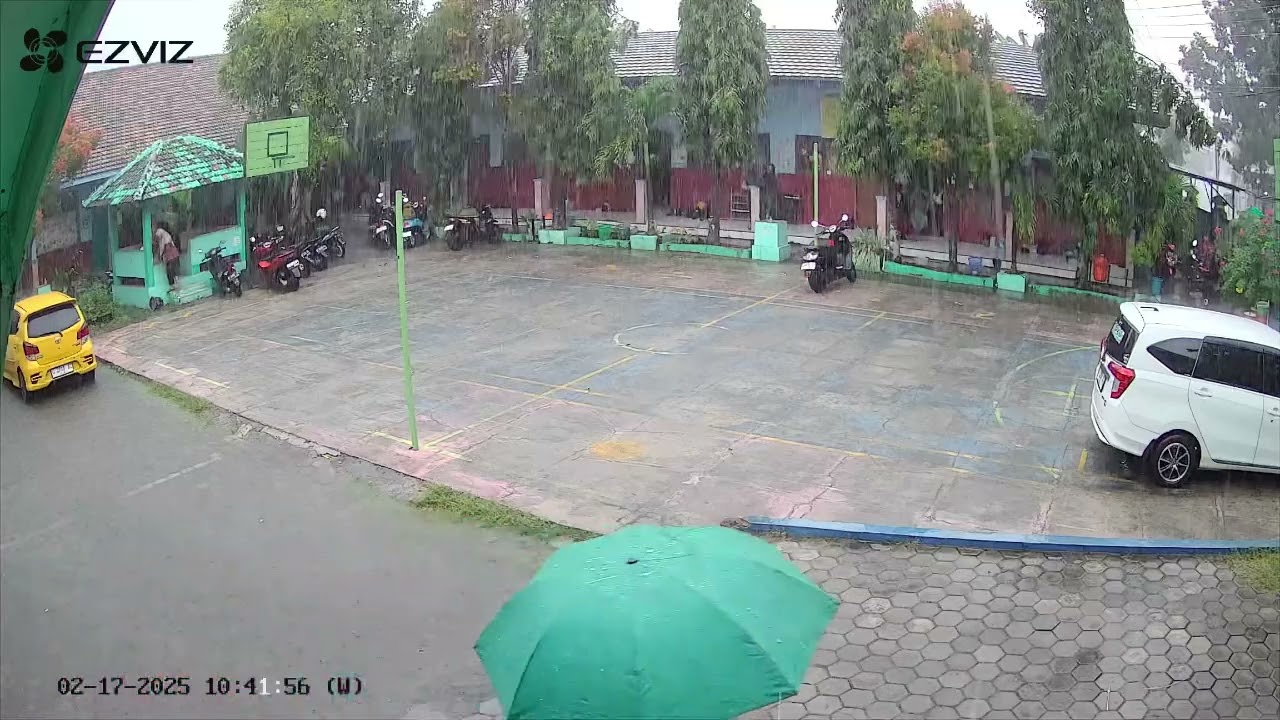 CCTV 3 Banjir di SLB N PATI, Hari Senin, 17 Februari 2025.