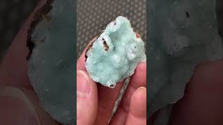 Video preview: Mint-Green Hemimorphite — Yunnan, China
