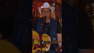 do it, and if they tell you not, still do it, you only got one shot 🙌  #thebosshoss #livemusic