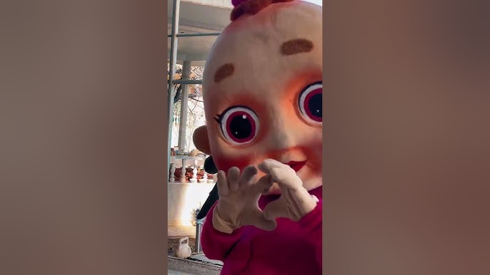 Yalangoch yigitlar sahnada video