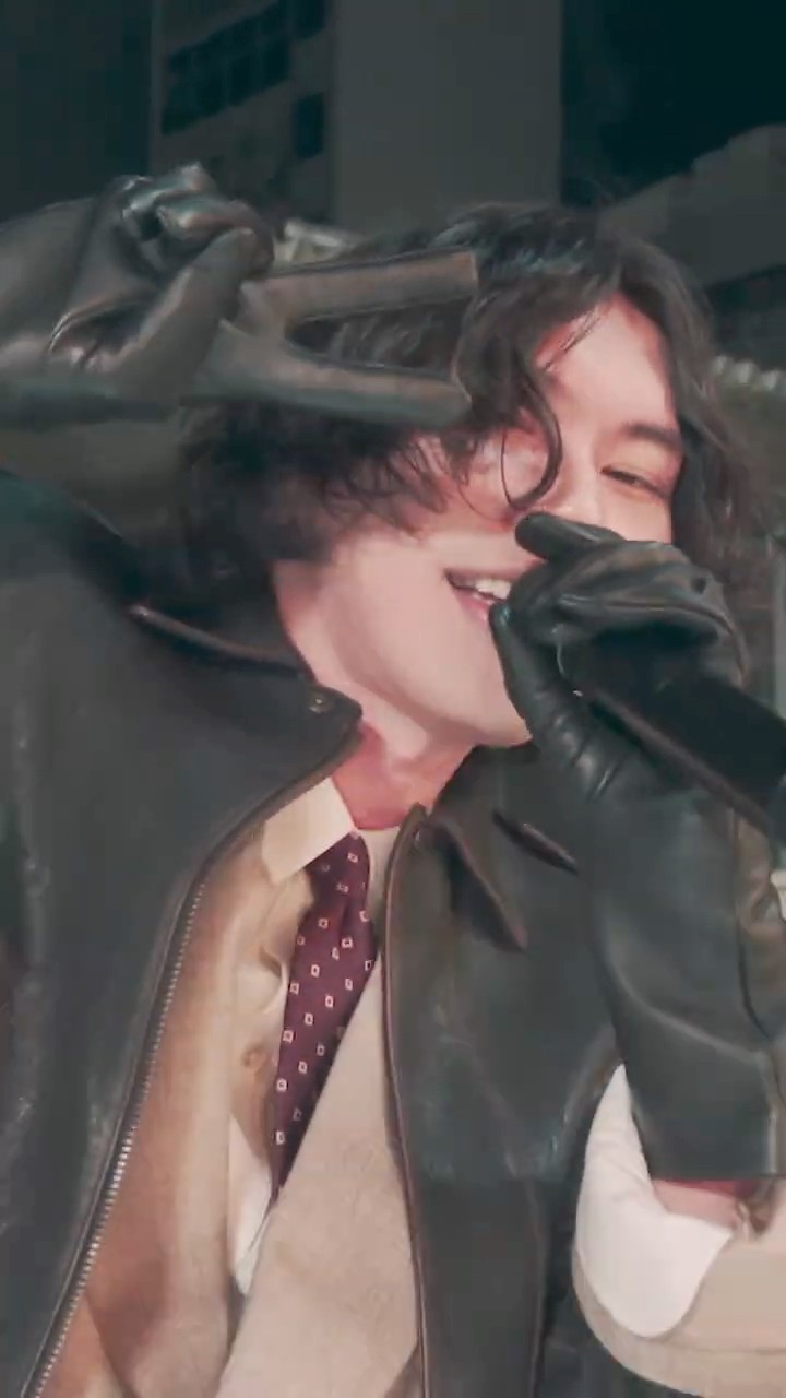 ケン様•*¨*•.¸♬︎ Kenshi Yonezu 米津玄師 - YouTube