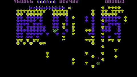 Atari 8-bit Centipede (prototype version) - glitch and score rolled