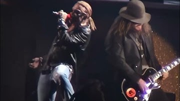 Guns N