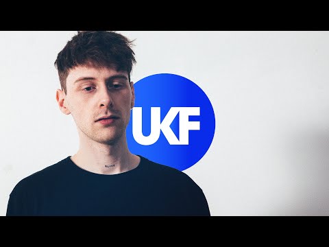 Tisoki & Caitlyn Scarlett - FK WITH ME