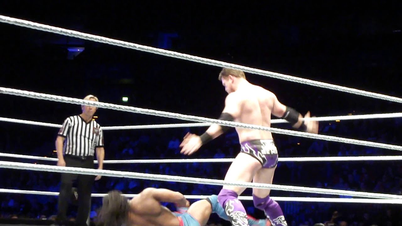 The Miz vs. Kofi Kingston PART 8 - WWE SmackDown World Tour 2012 @ Hamburg