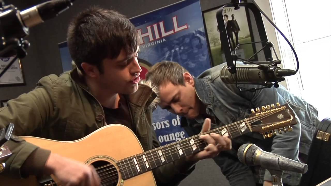 The Corner Lounge: Parachute - "One Small Step"