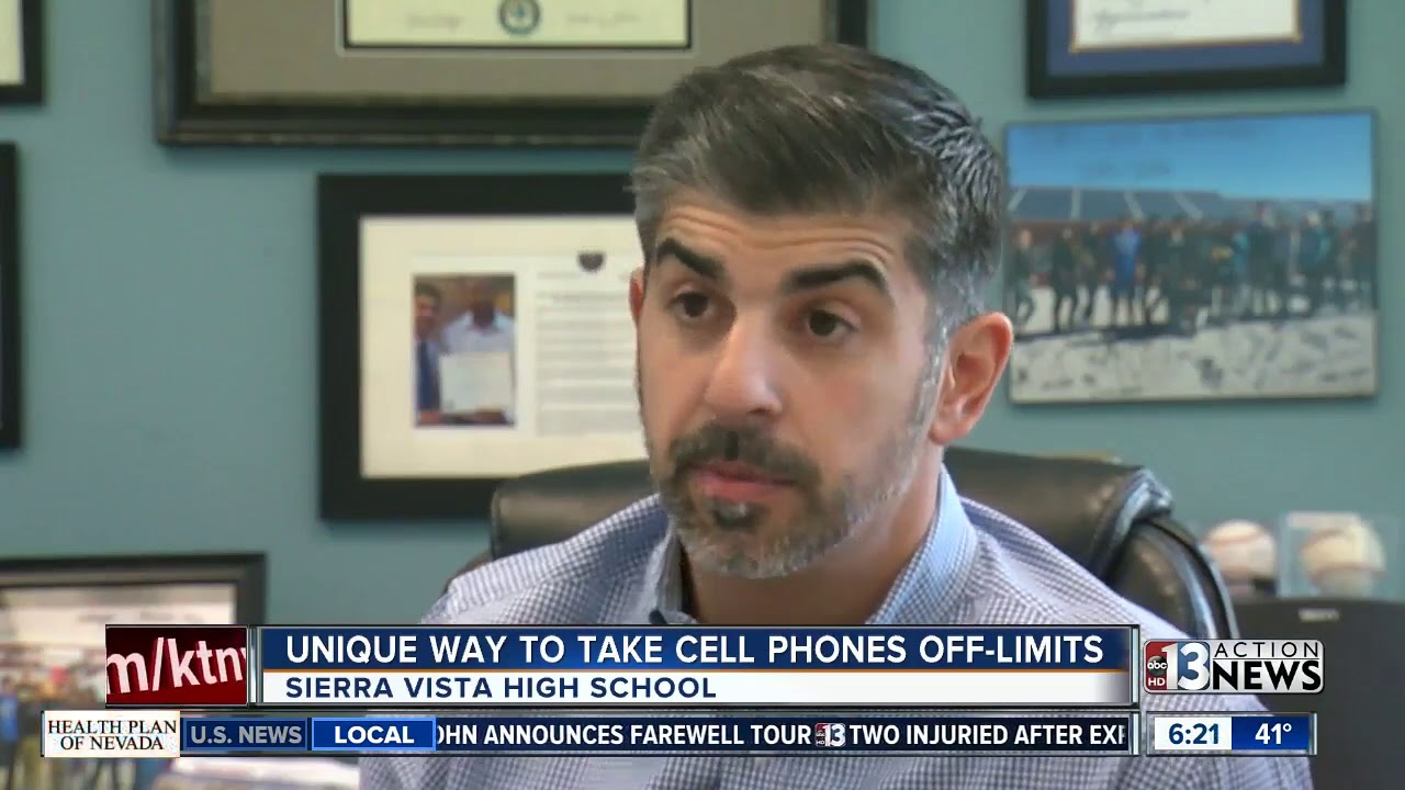 Las Vegas high school experiments with locking students' phones away during class