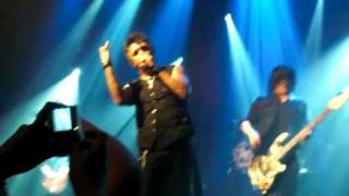 Papa Roach - Hollywood Whore Live : Explicit Version