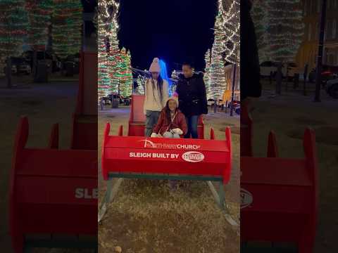 Christmas Lights Show With The Kids Momlife Pov Christmas Sahm Christmasdecor