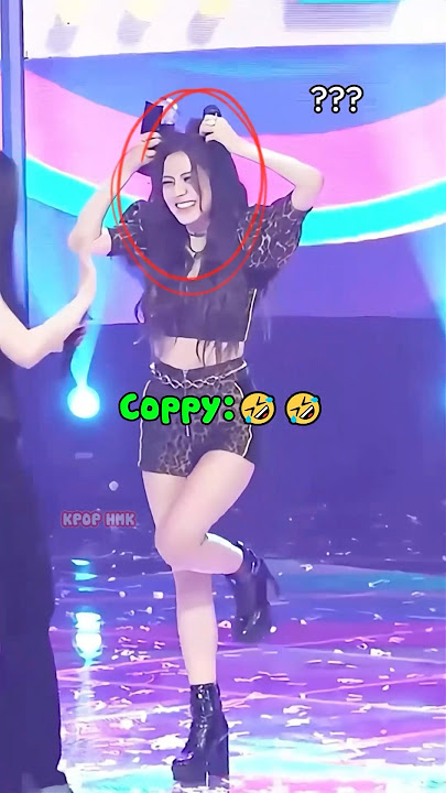 Jisoo And Jennie Imitate Rose's Iconic Move 🤣 #blackpink #jisoo #jennie #rose #lisa #funny