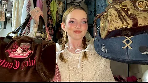 ASMR Purse Collection Pt. 1 👛💖(scratching on different textures, tapping, close whispers)