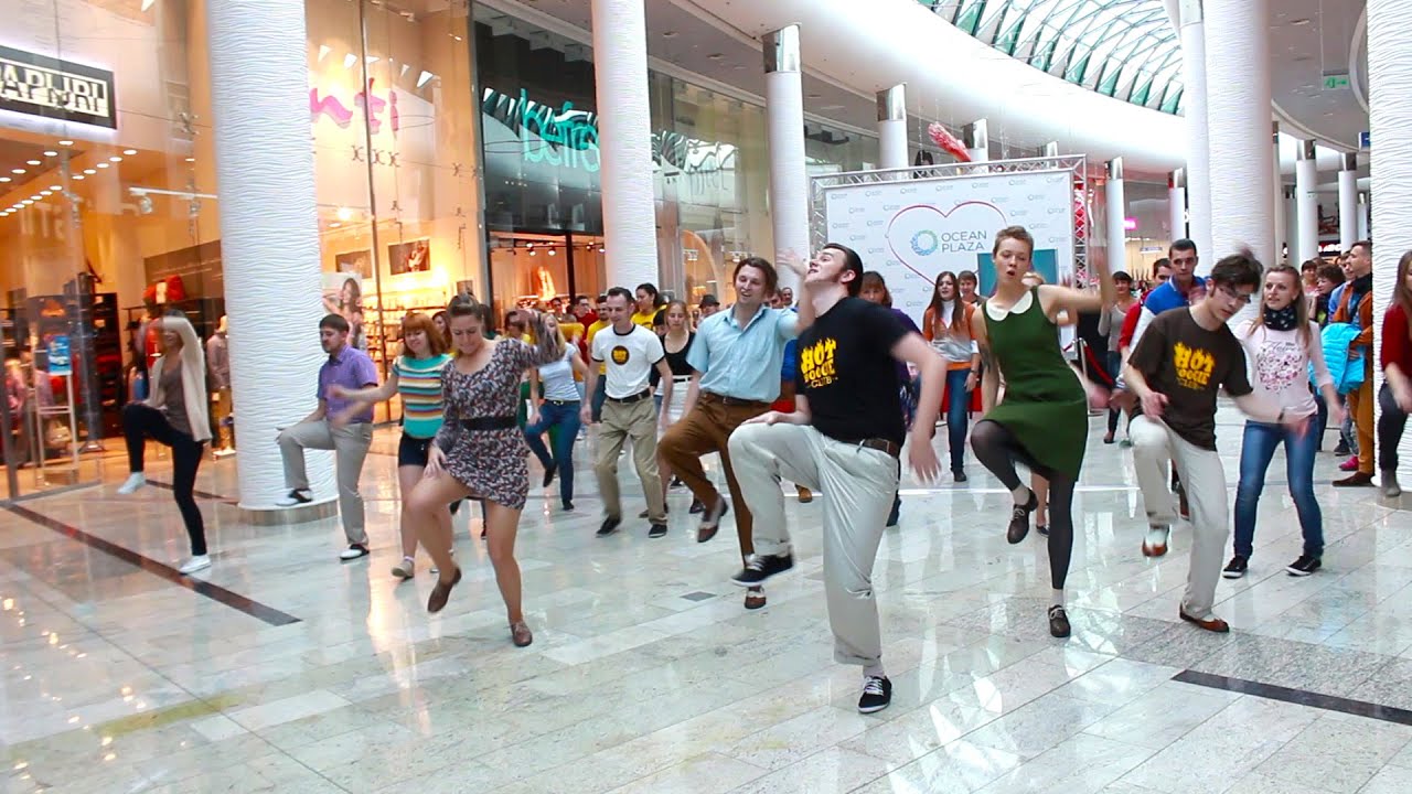 Флешмоб в Ocean Plaza - Jitterbug Stroll