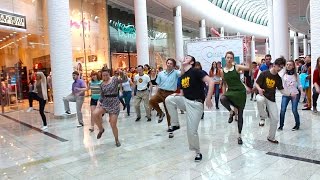 Флешмоб в Ocean Plaza - Jitterbug Stroll