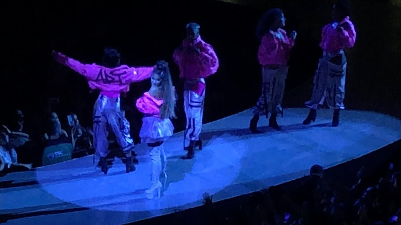 Ariana Grande | 7 Rings | Sweetener Tour | Amsterdam