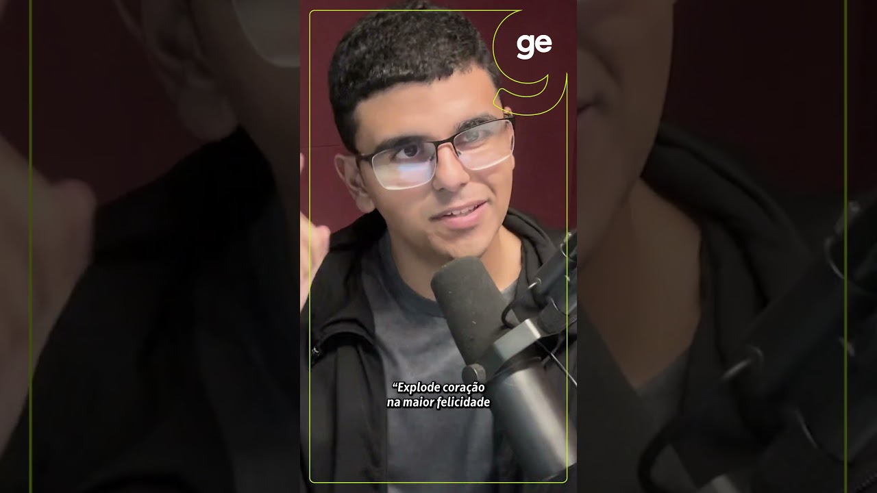 SAMBAS CANTADOS NAS ARQUIBANCADAS: CARNAVAL E FUTEBOL | #shorts | ge.globo