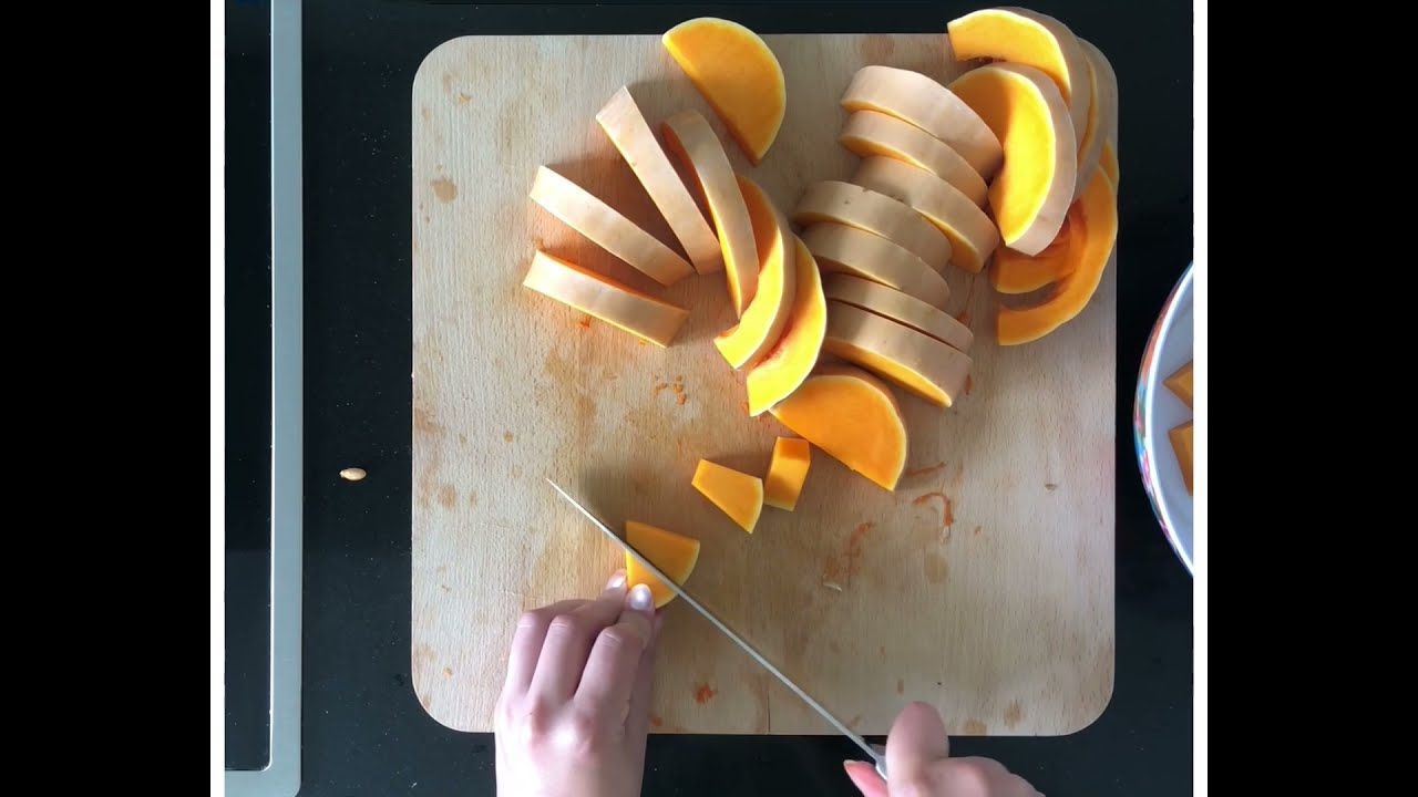 Hoe snij je een flespompoen in blokjes?