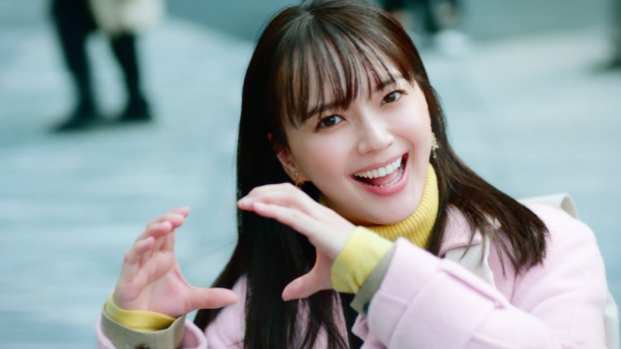 多部未華子、ノリノリで“グラコロソング”を口ずさむ姿がかわいすぎる！　TVCM「コク旨ビーフデミグラコロ篇」篇