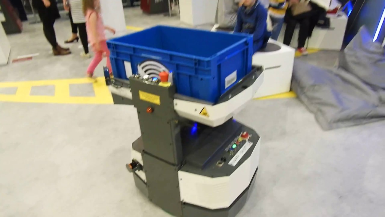 ILA2018 - Annoying A Little Baggage Robot At ILA Future-Lab