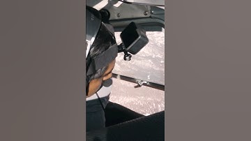Window Pops Open at 10,000 Feet #shorts #airplane #pilot #pilotstuff #aviation #flight
