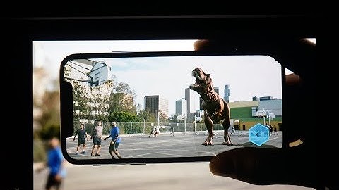 Apple shows off breathtaking new augmented reality demos on iPhone 8