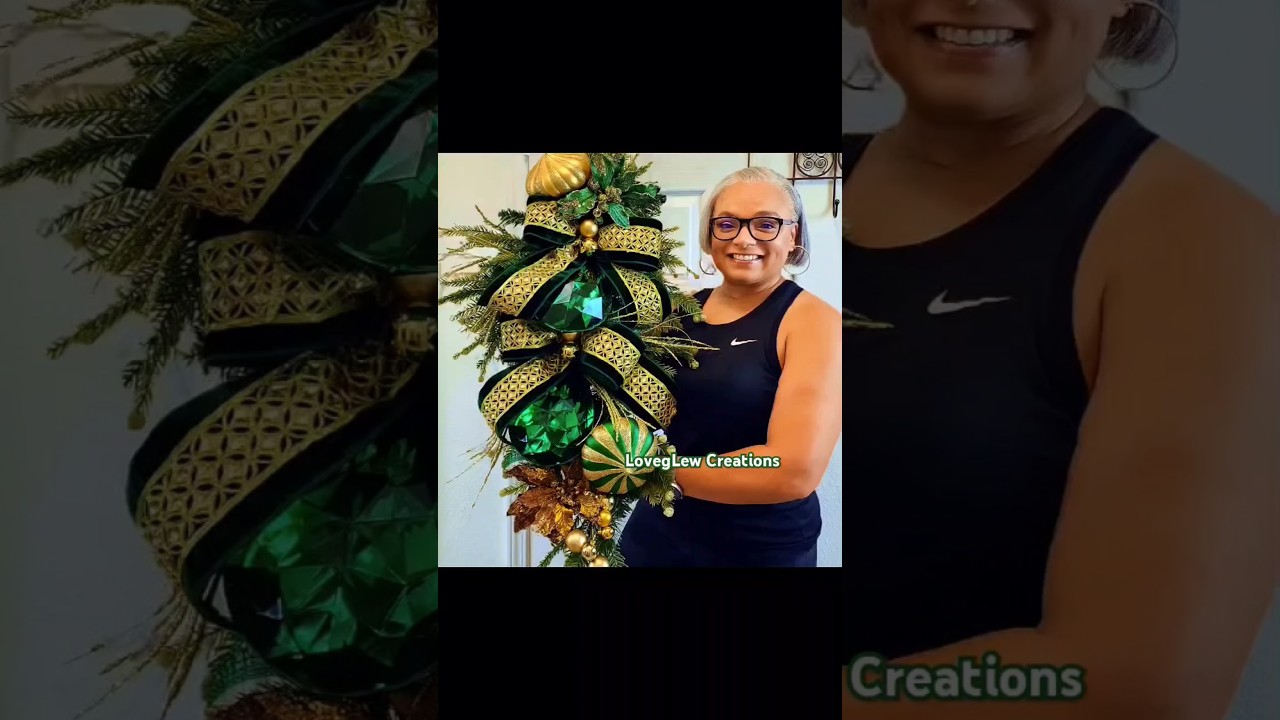 Holiday Glam! Green Jewel Wreath Sparkle! 