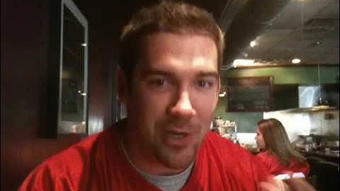 LinkedIn vs. Twitter