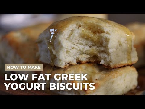 Video: How To Make A Biscuit Stuffed With Yogurt And Fruit